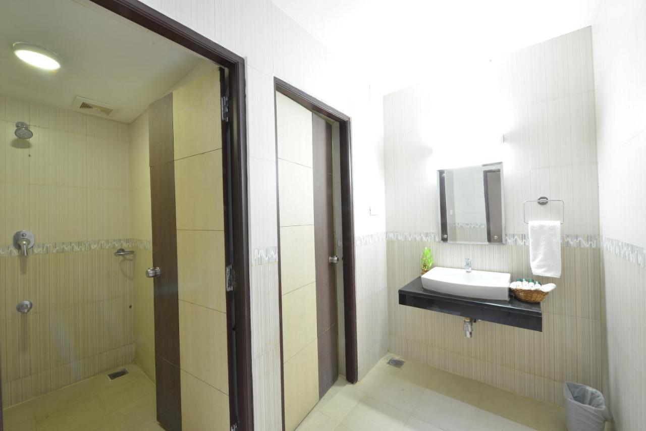 Srm Hotel Тутикорин Екстериор снимка