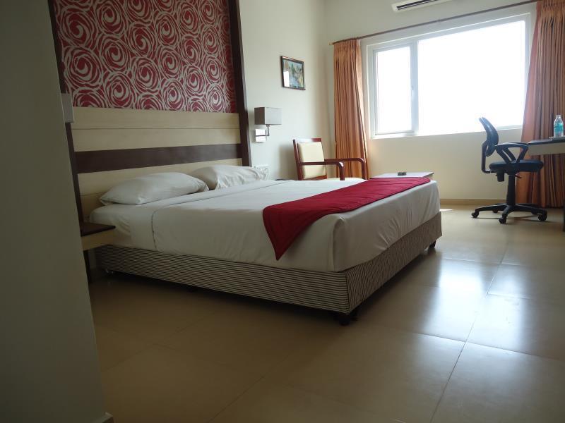 Srm Hotel Тутикорин Екстериор снимка