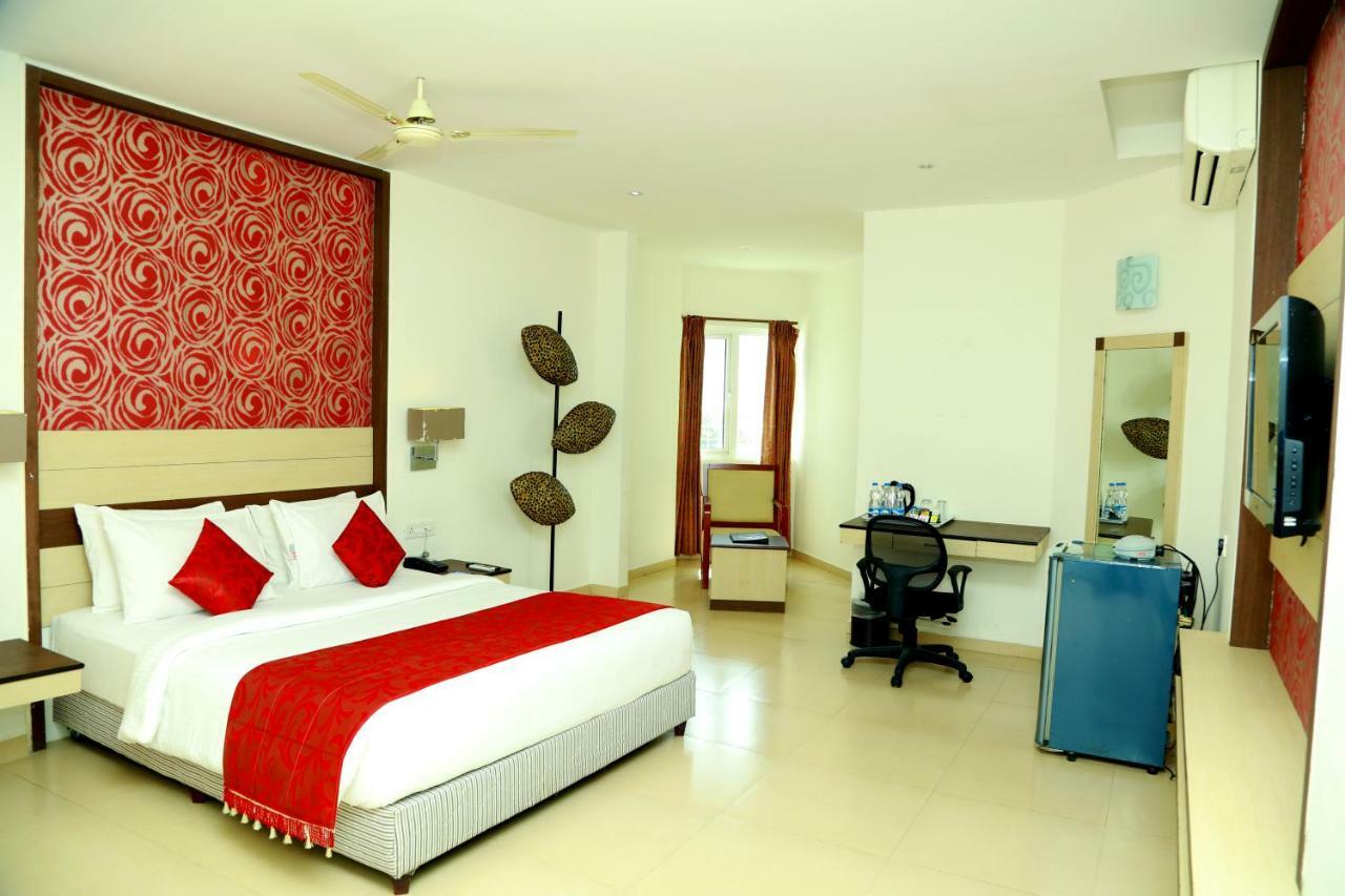 Srm Hotel Тутикорин Екстериор снимка